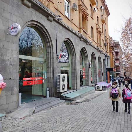 Abovyan 36 Apt & Tour Γιερεβάν Εξωτερικό φωτογραφία