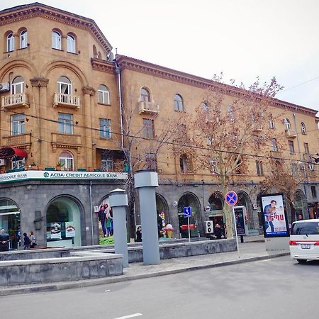 Abovyan 36 Apt & Tour Γιερεβάν Εξωτερικό φωτογραφία