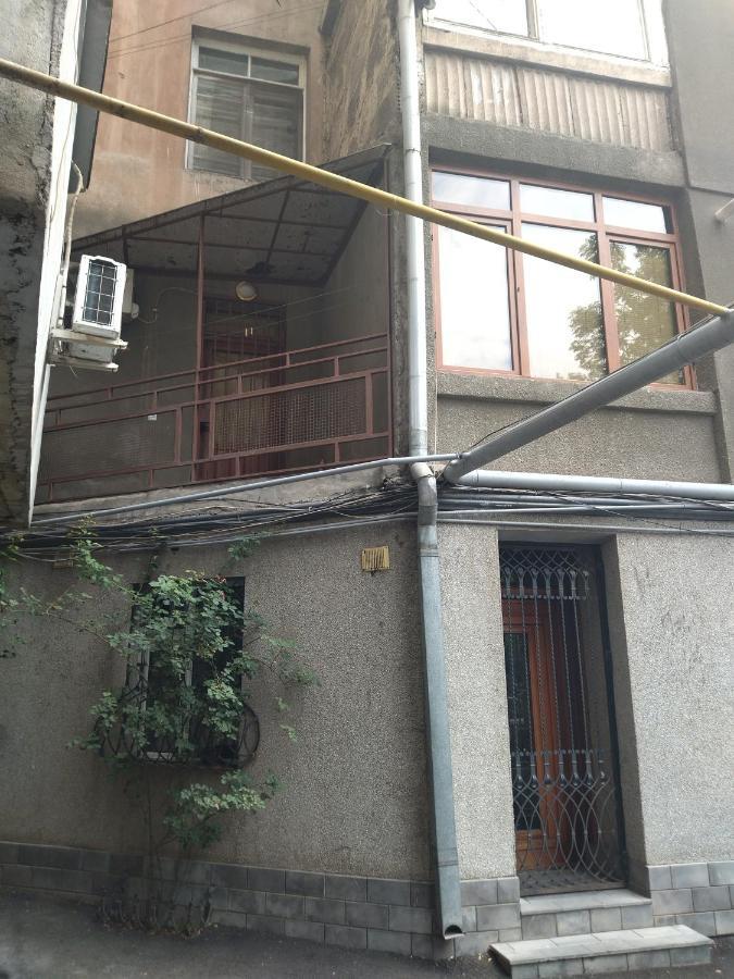 Abovyan 36 Apt & Tour Γιερεβάν Εξωτερικό φωτογραφία